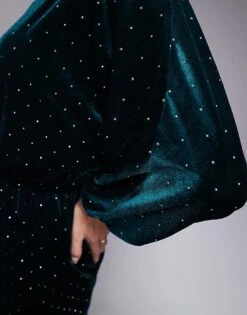 Never Fully Dressed Tilly Off Shoulder Velvet Midaxi Dress In Emerald For Women -Never Fully Dressed Sales 207129224 4