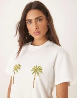 Never Fully Dressed Embroidered Palm Boob T-shirt In White For Women